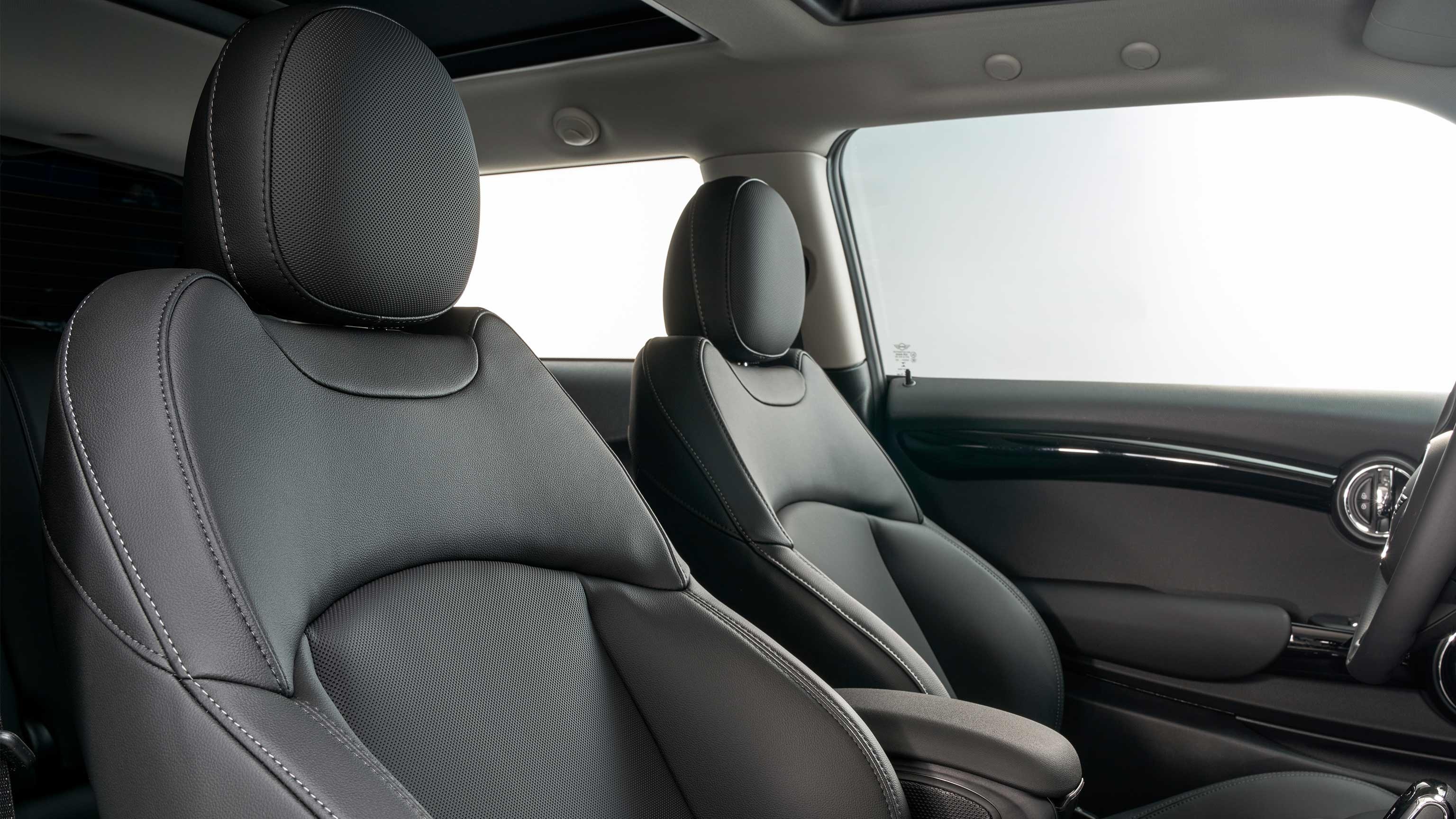 MINI ROSEWOOD EDITION – AUTOMATIC AIR CONDITIONNING